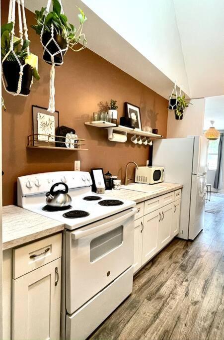 Love This Weho Gem Apartment แนชวิลล์ ภายนอก รูปภาพ